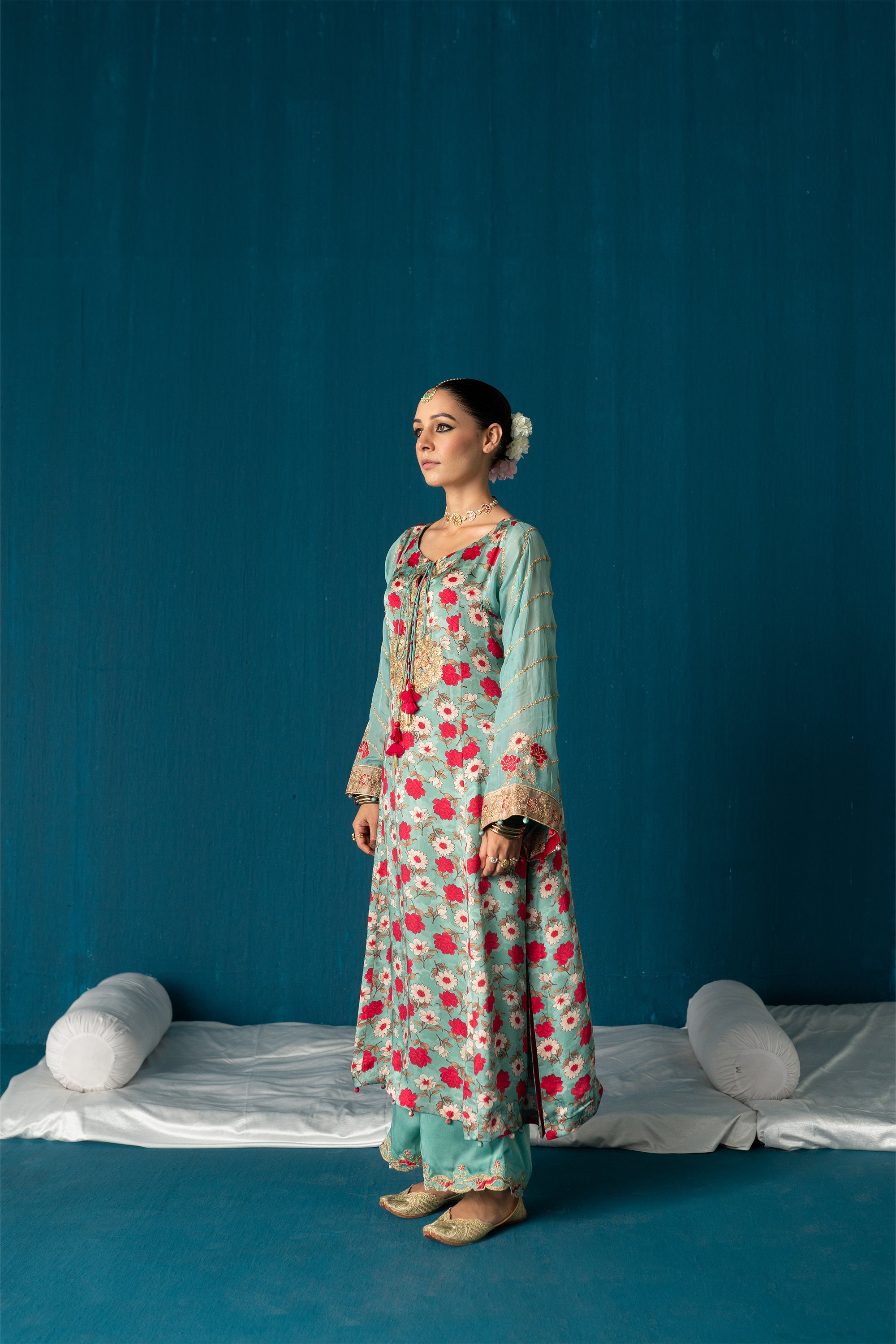 Aairah- Paisley Kurta Set with Dupatta - Blue