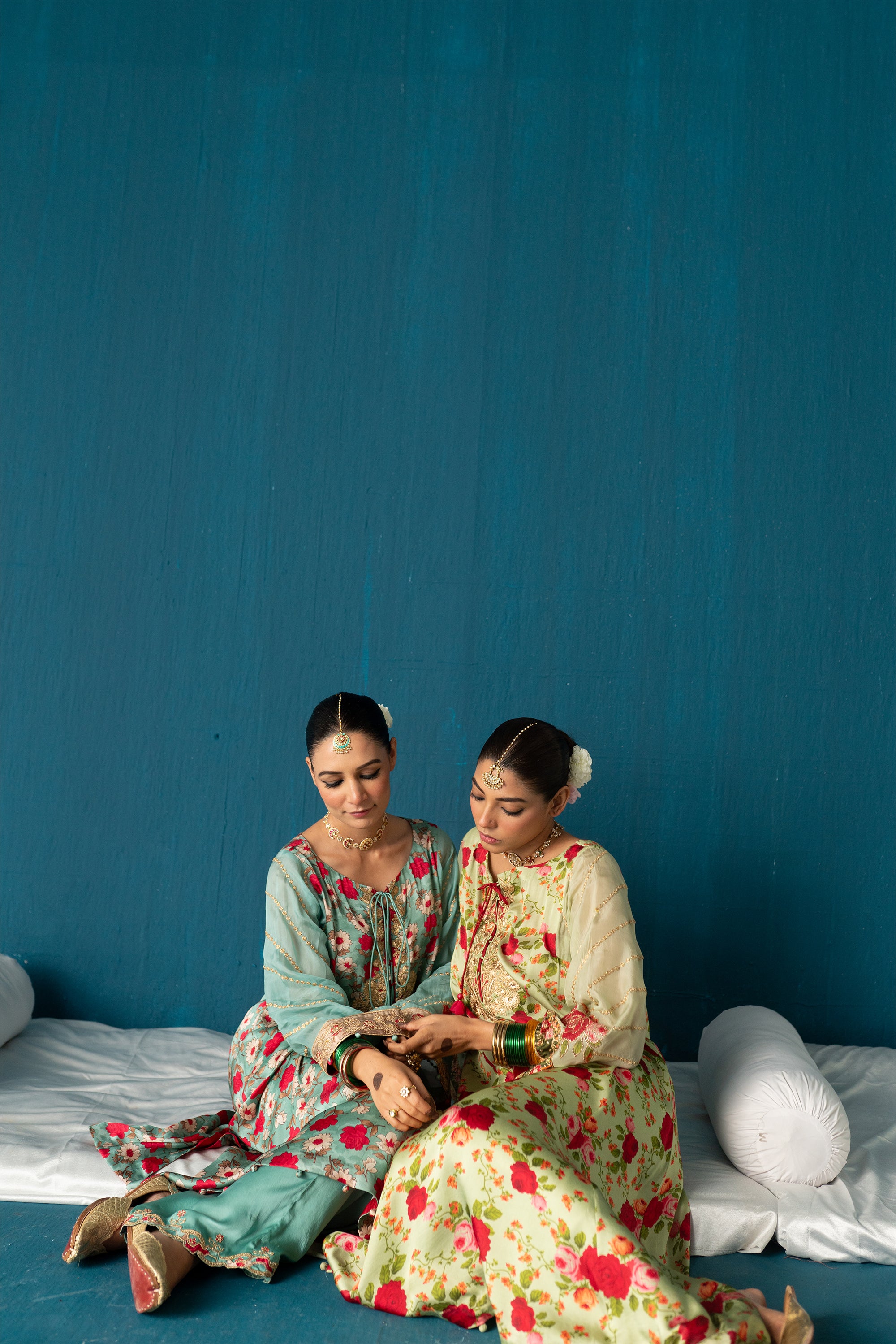 Aairah- Paisley Kurta Set with Dupatta - Blue